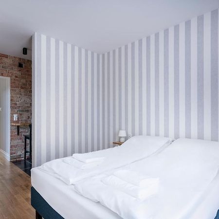 W Starym Porcie - Apartament - 2 Sypialnie クリニツァ・モルスカ エクステリア 写真