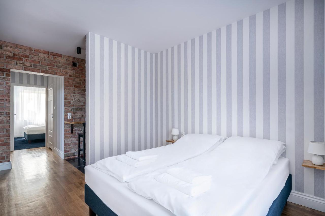 W Starym Porcie - Apartament - 2 Sypialnie クリニツァ・モルスカ エクステリア 写真